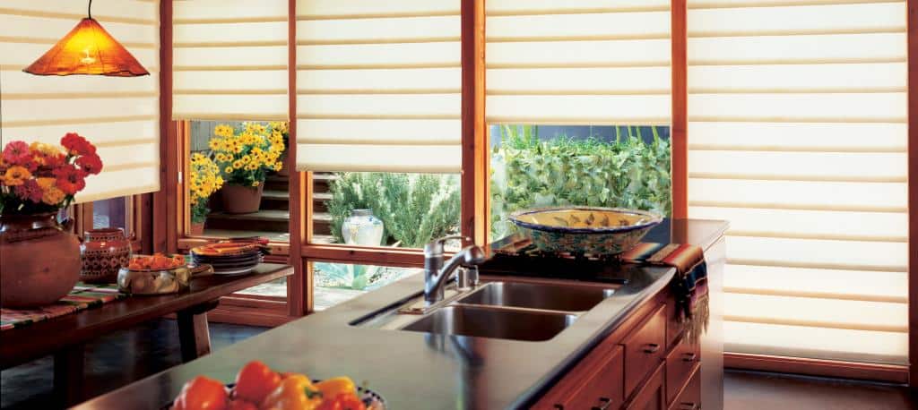 Coordinating Your Vertical And Horizontal Window Treatments - Coordinating Your Vertical And Horizontal Window Treatments